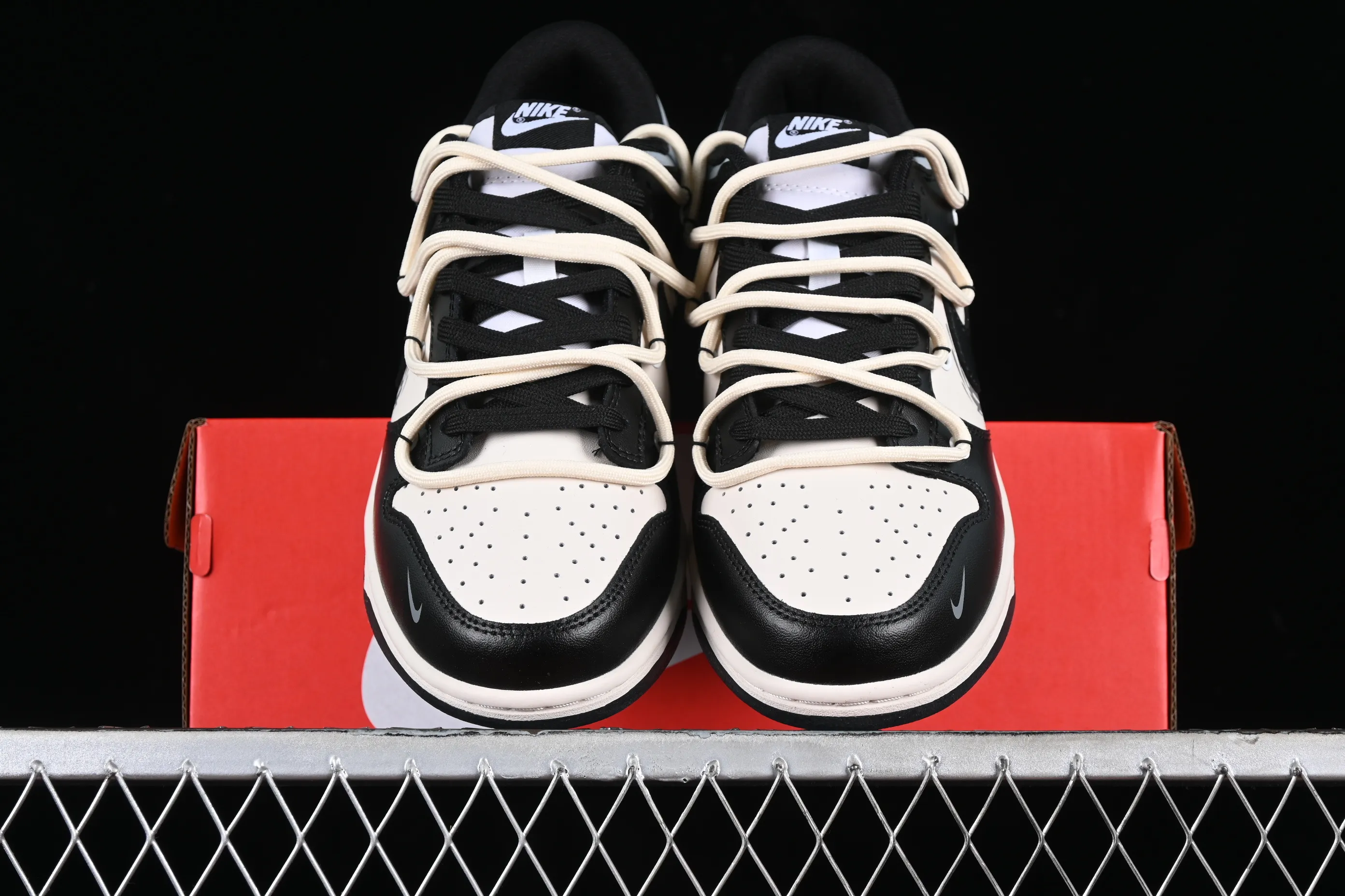 All Categories Nk SB Dunk Series Nk SB Dunk Low Low-top sneakers Nk Dunk Low Fast and Furious Distressed Oxidation Metal Punk SB strap low-top casual sneakers DD1391-100